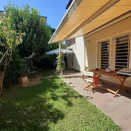 Bed and breakfast Al N.10 Rávena