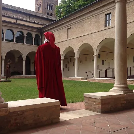 Bed and breakfast Al N.10 Rávena